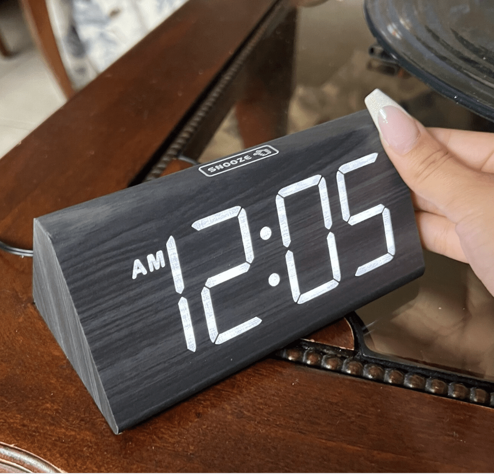 Dreamsky Wooden Desk Alarm Clock!